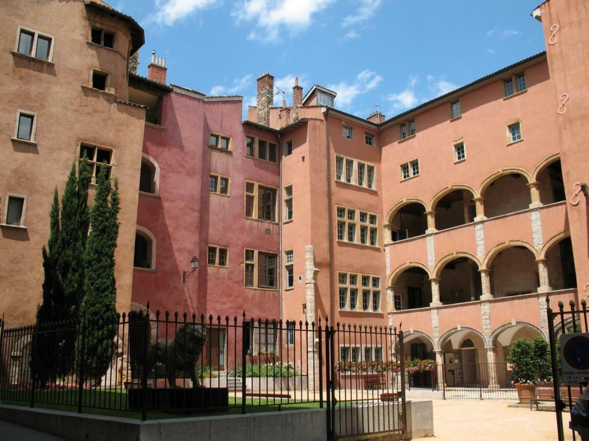 Appartement Lyon Gerland - Enjoy In ليون المظهر الخارجي الصورة